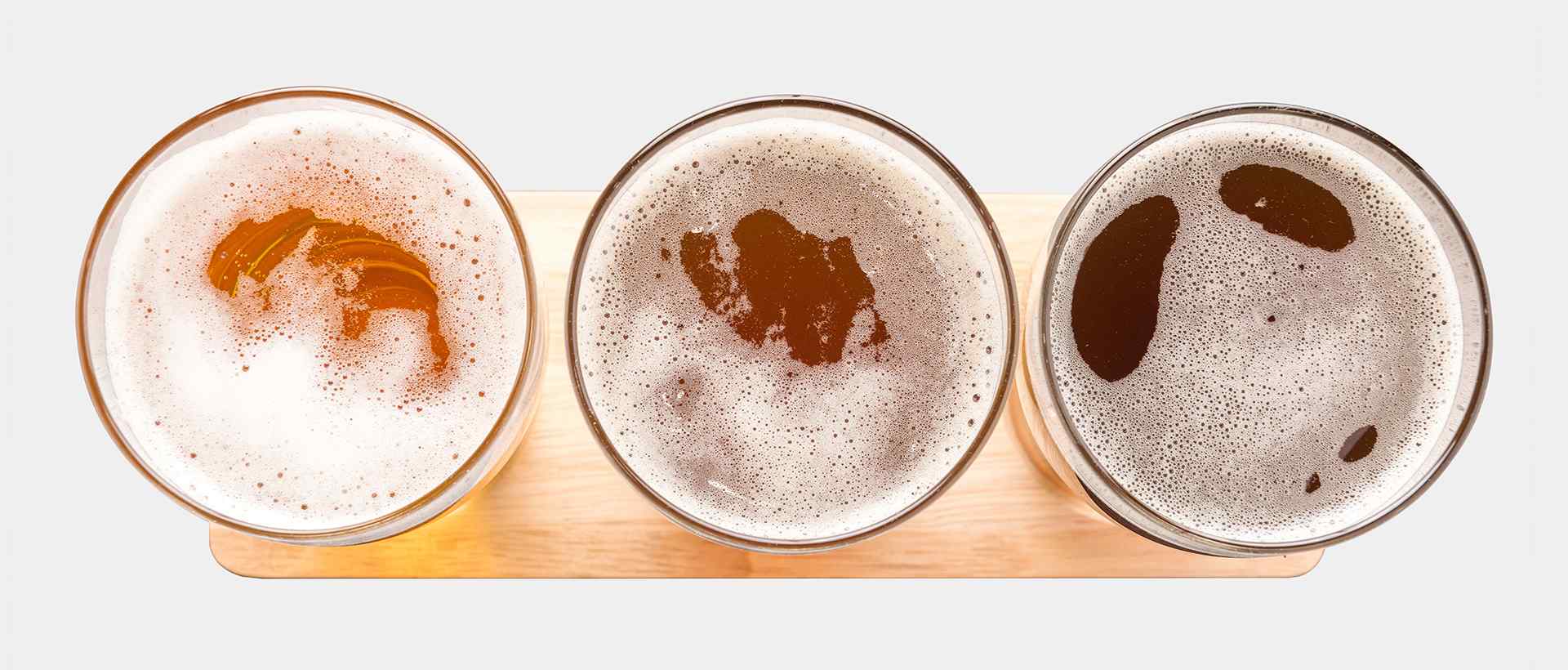 http://www.bronnegerbier.nl/wp-content/uploads/2017/05/hero_beer_glasses-1.jpg