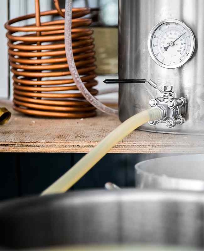 http://www.bronnegerbier.nl/wp-content/uploads/2017/05/home_ingredients_02.jpg