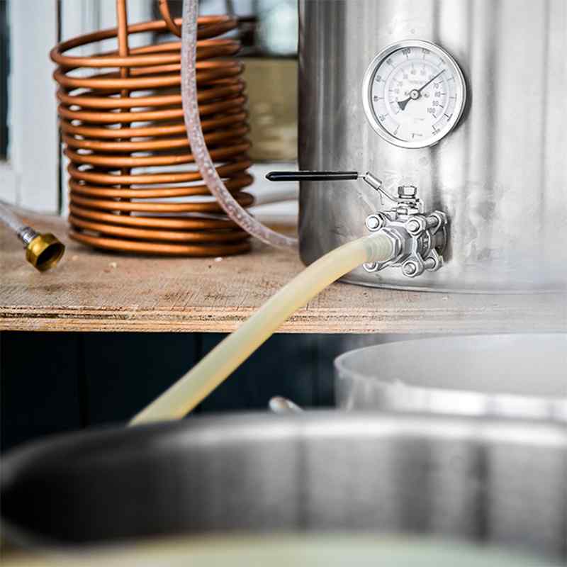 http://www.bronnegerbier.nl/wp-content/uploads/2017/05/ingredients_02-1.jpg